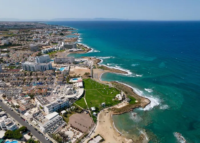 Dafni Ekaterina 3 Bdrm *