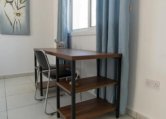 Dafni Ekaterina 3 Bdrm *