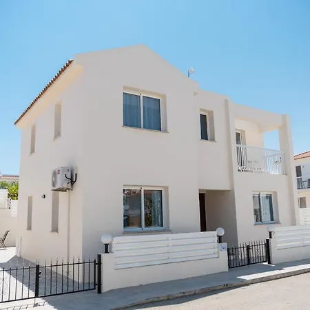 Villa Dafni Ekaterina 3 Bdrm Protaras