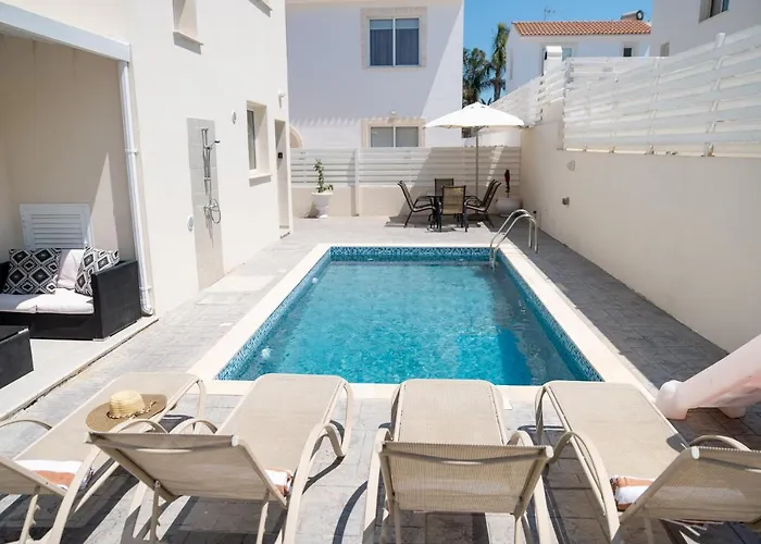 Dafni Ekaterina 3 Bdrm Villa *