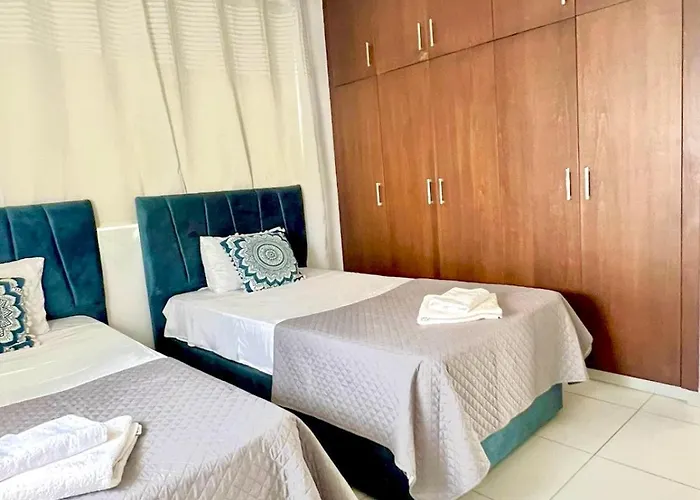 Dafni Ekaterina 3 Bdrm *